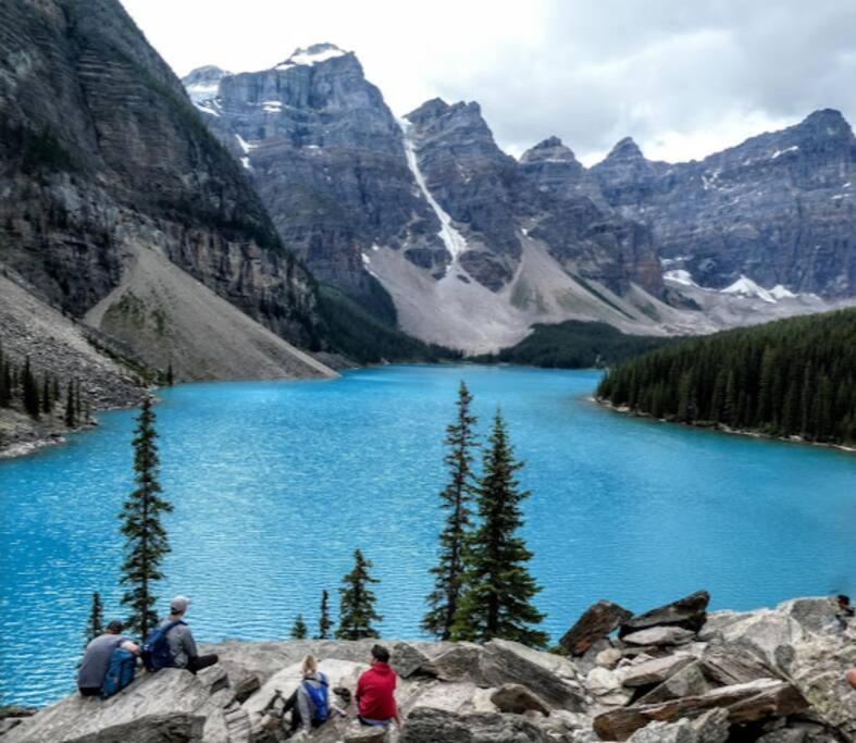 Immersed In The Scenery Of Canmore Extérieur photo